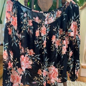 Billabong off the shoulder floral blouse